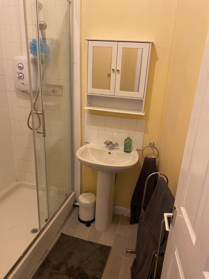 Whitchurch Shropshire Town Duplex Flat Bagian luar foto
